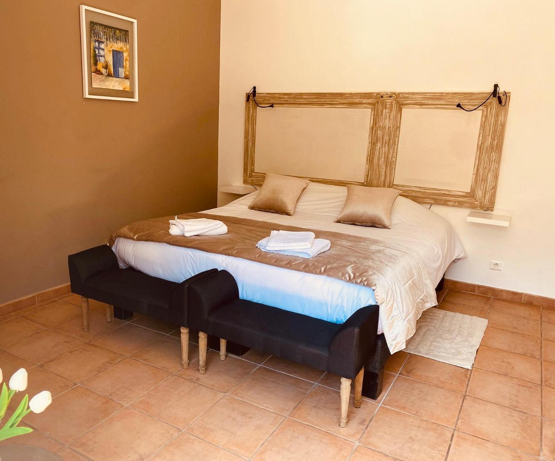 La Maison Du Castellet 勒卡斯特雷特 外观 照片